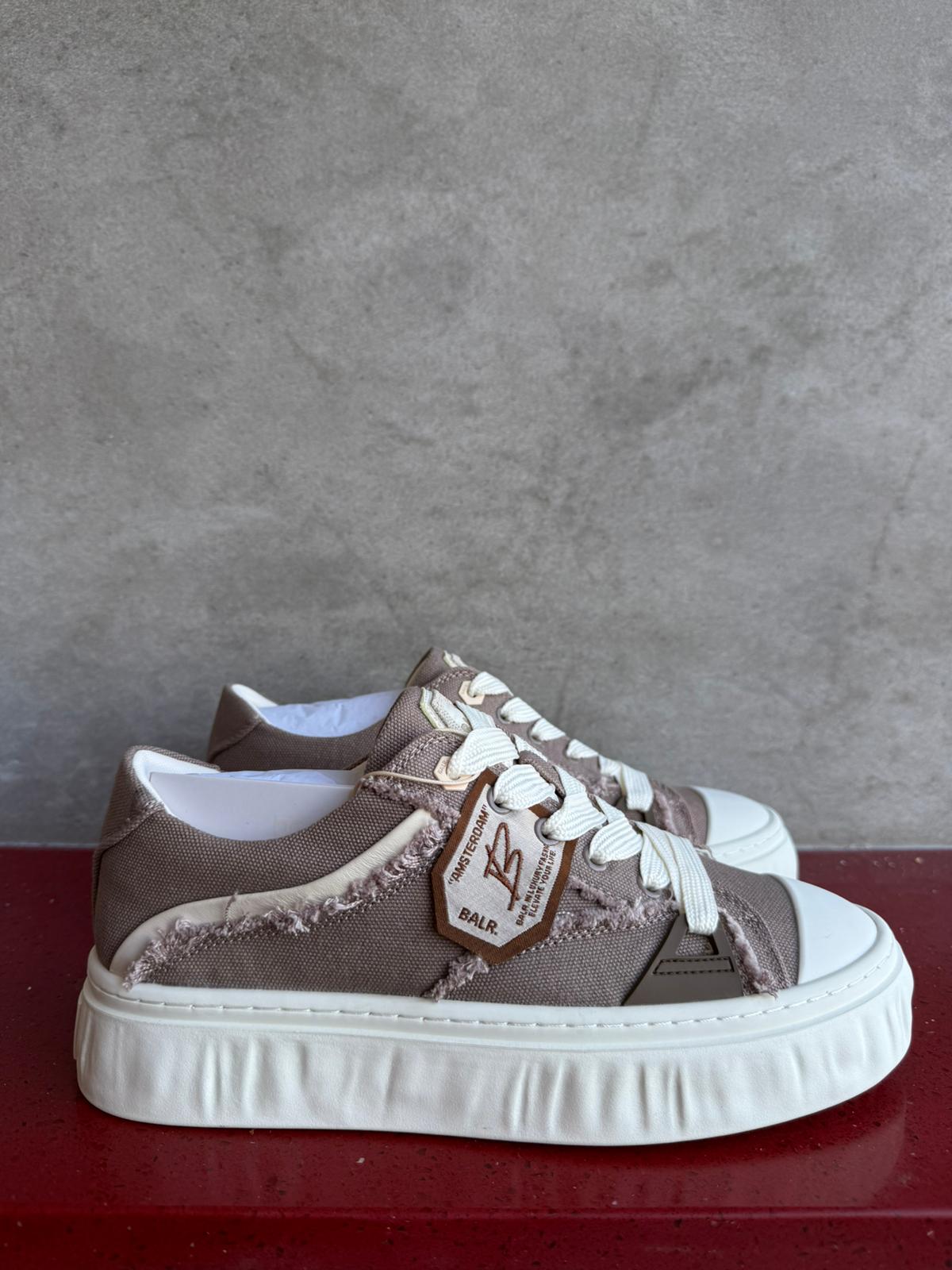 3a600744-2cb3-42af-bea6-6792cae07c12