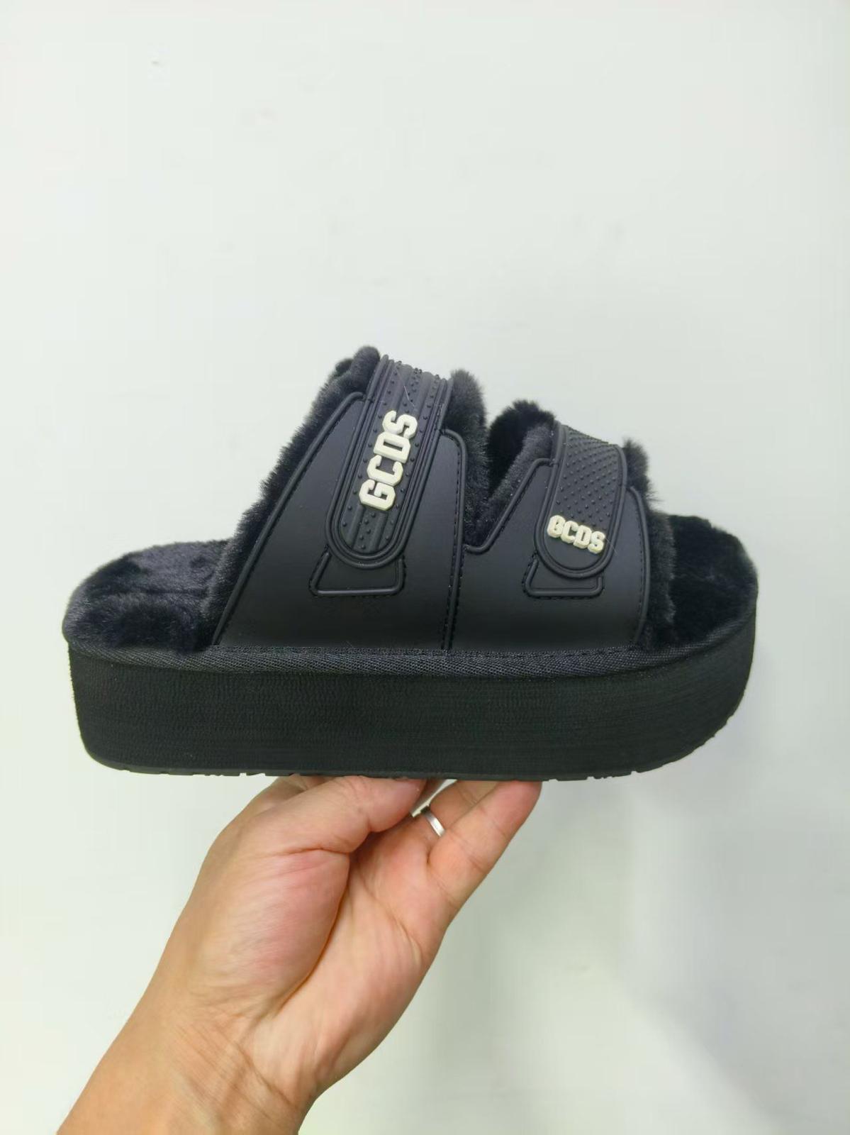 10aa9b9d-3c57-4b6c-b708-5efd20525f5b (1)